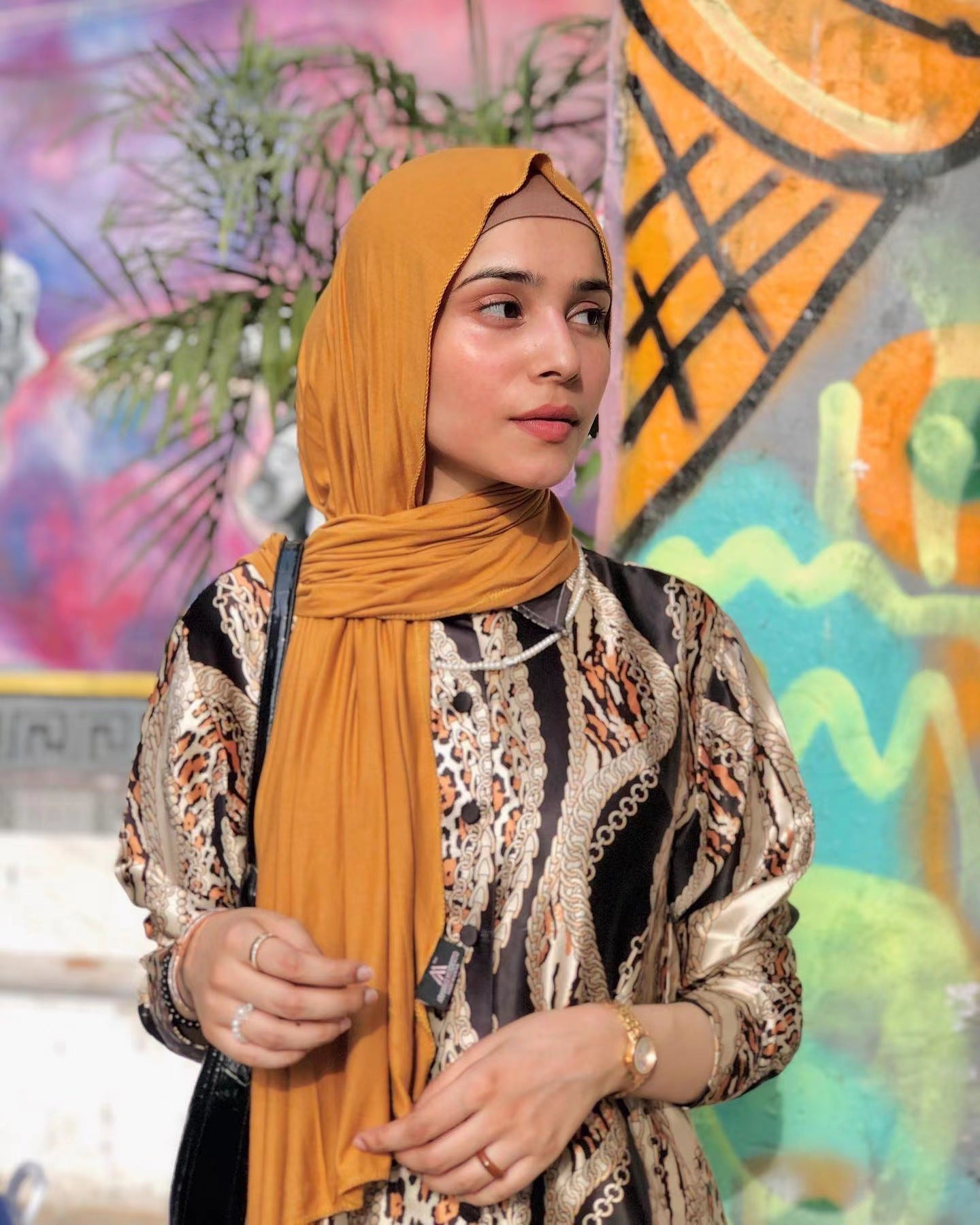 Solid-color lustrous cotton scarf for women